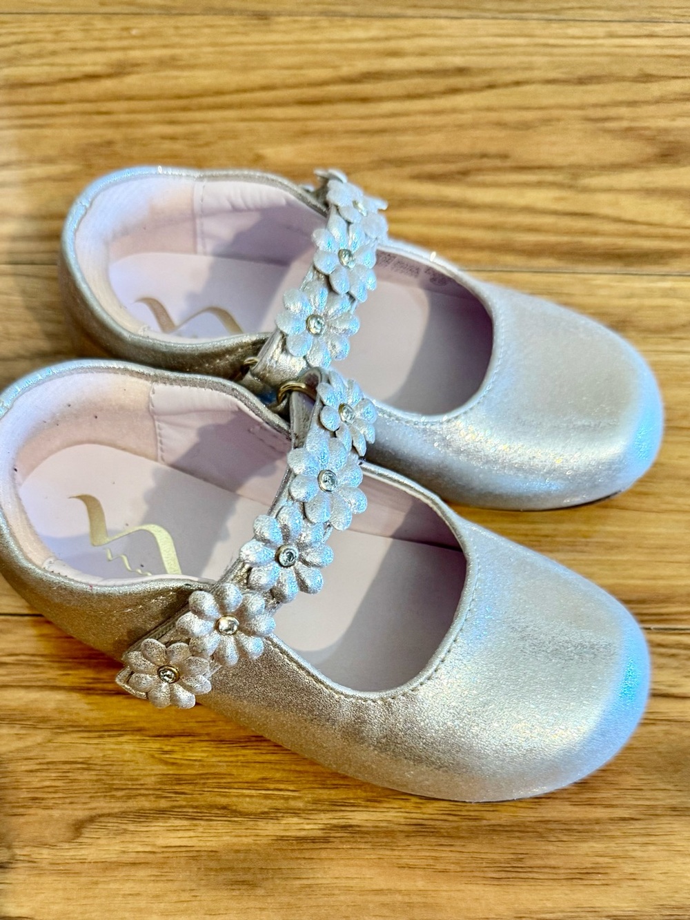 Girls Silver Floral Strap Mary Jane Kids Shoes